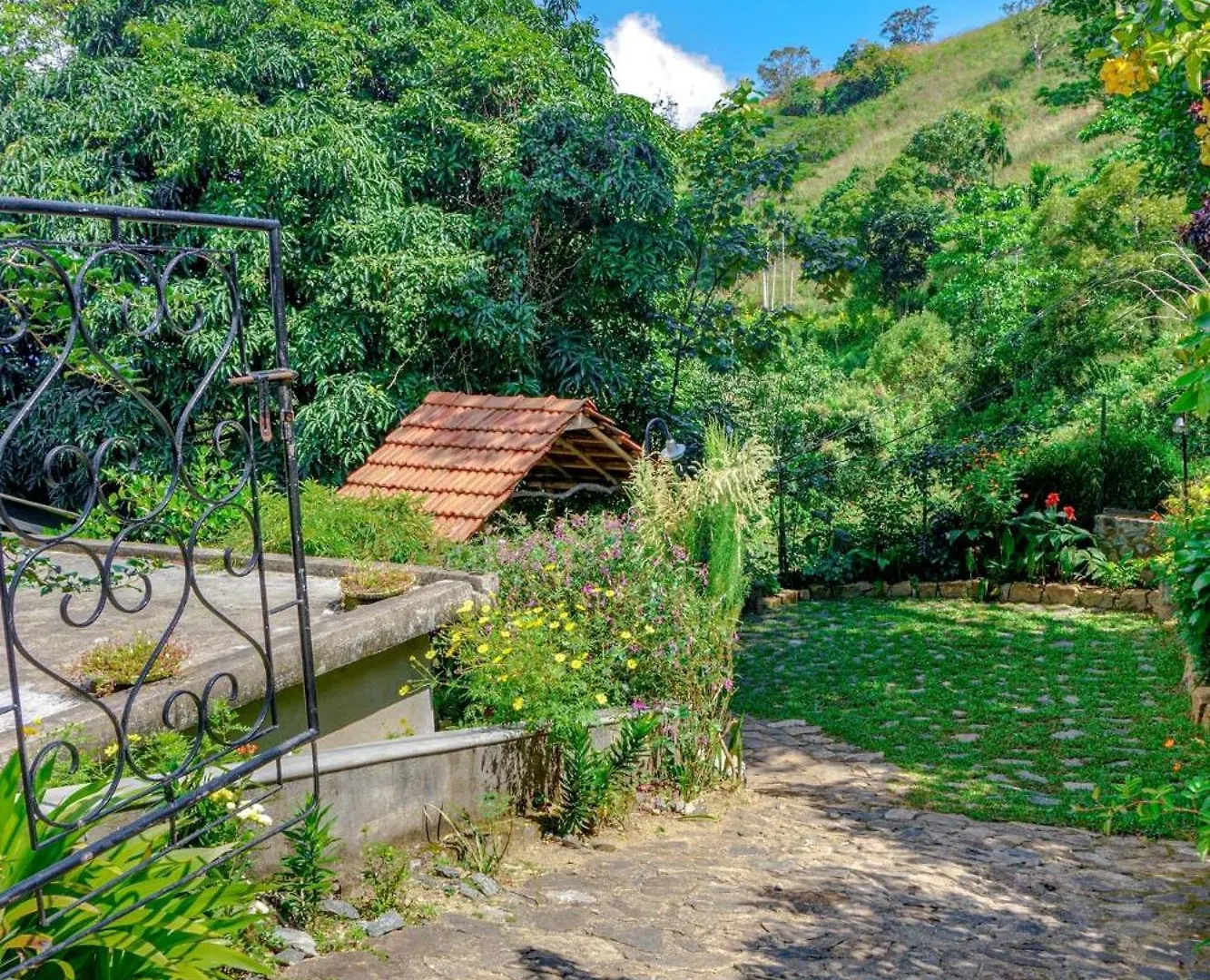 New Villa - Nugaliyadda Kandy Bed & Breakfast
